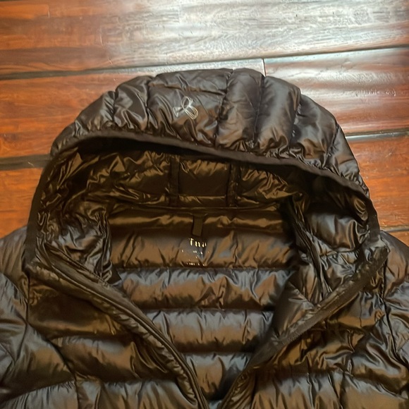 Aritzia TNA coat…VERY GOOD condition…size XS - Picture 2 of 4